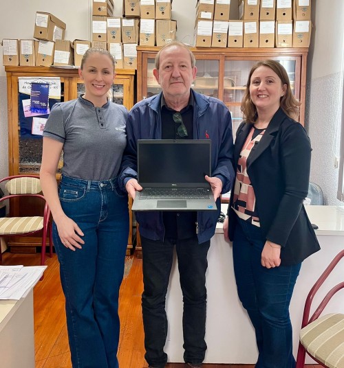 Hospital São Roque recebe uma doação do Sicredi